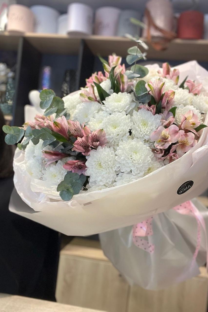 Альстромерия нежность