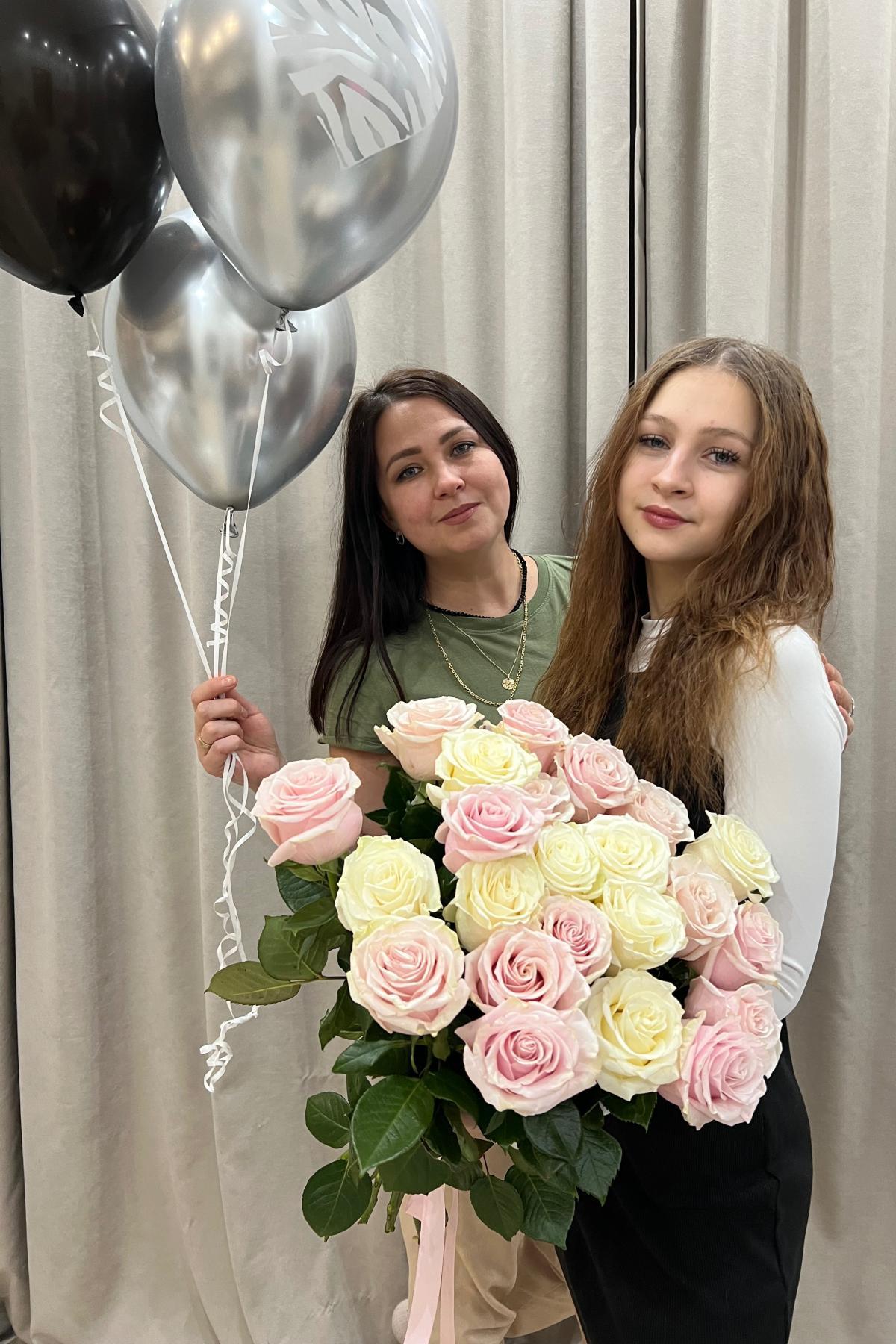 Букет 23 розы Эквадор