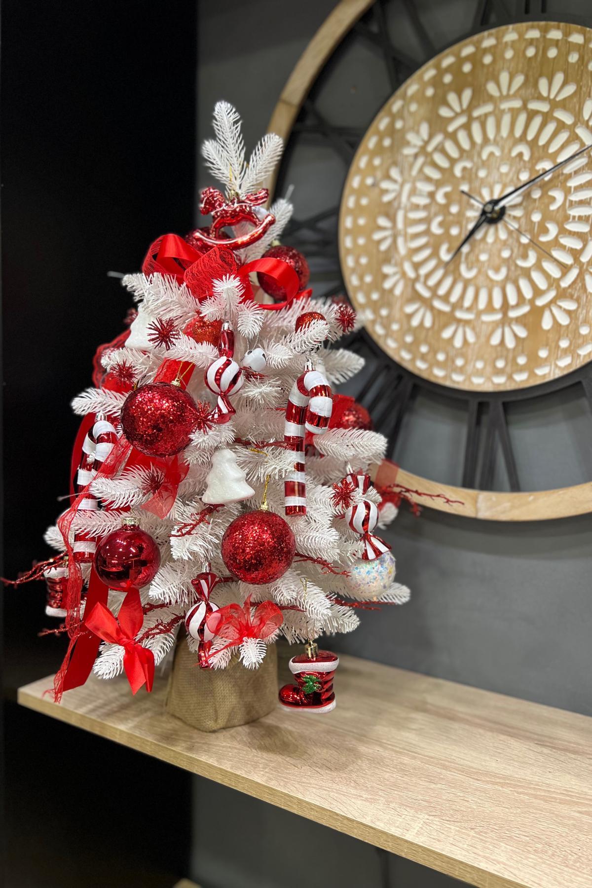 Ель новогодняя белая 60 см с новогодним декором